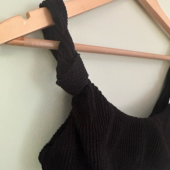 Classic Black ribbed Jcrew bikini top - Picture 7 of 8